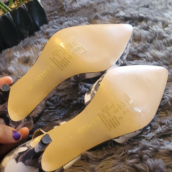 Lotus Heels - Picture 4 of 6